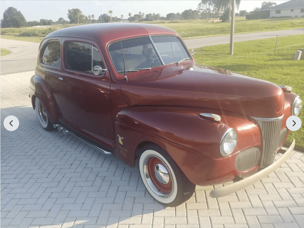 1941 Ford Deluxe 2 Door Sedan