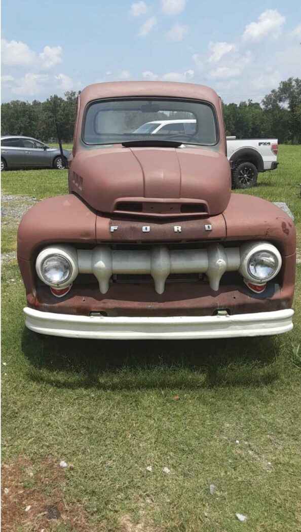 1952 Ford F-3 