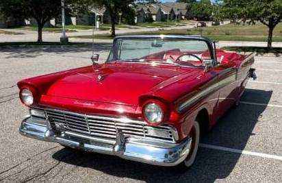 1957 Ford Fairlane 500 Sunliner 