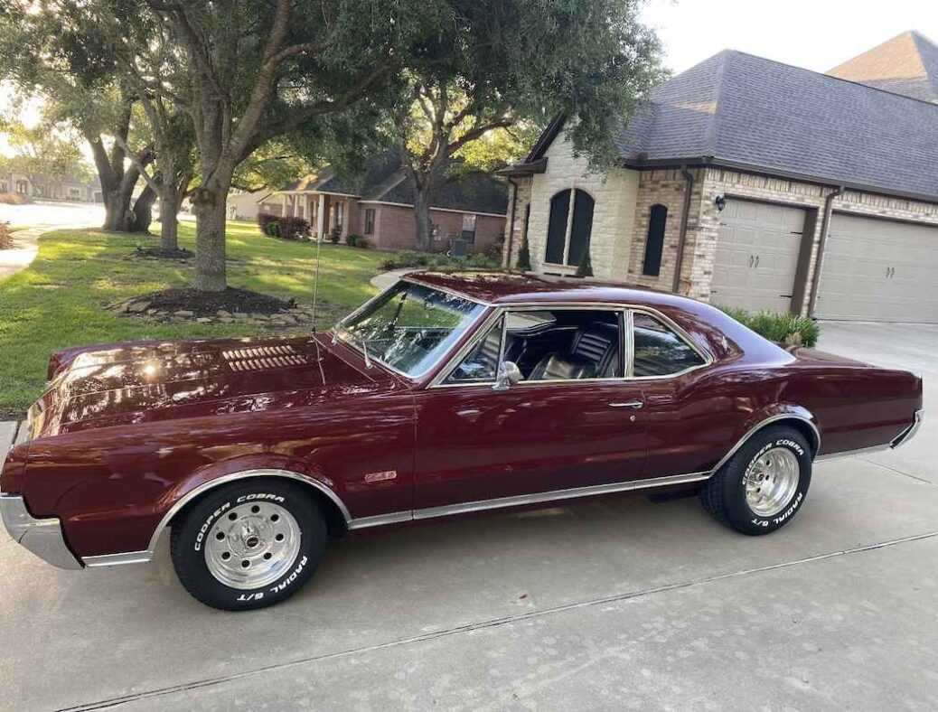 1967 Oldsmobile Cutlass S 442 CLONE